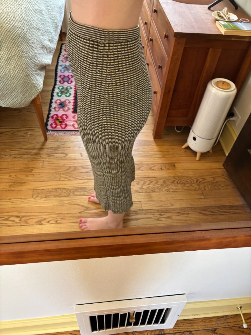 Theory Colorblock Midi Knit Skirt – Small, Navy/Tan/Yellow